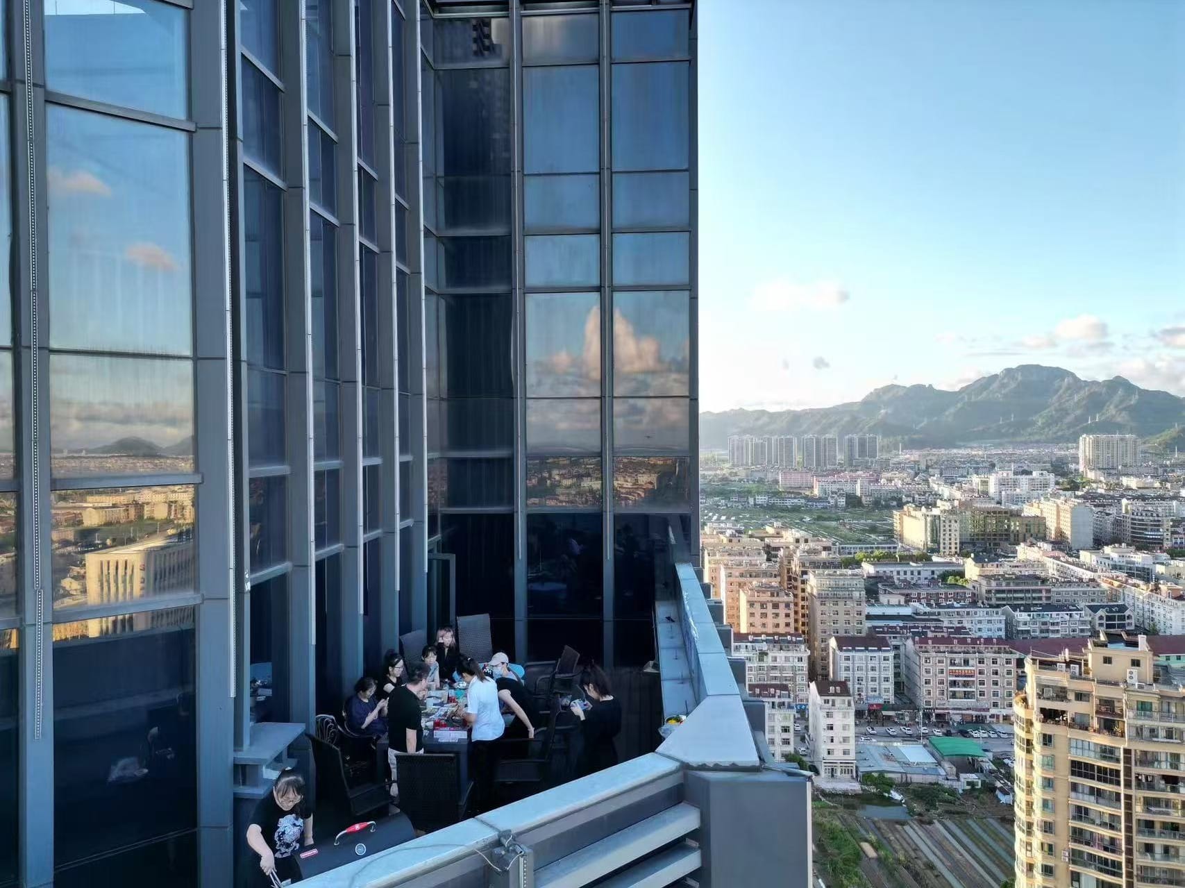 2024 Summer Team Buliding BBQ in Looksee Glasses Manufacturer